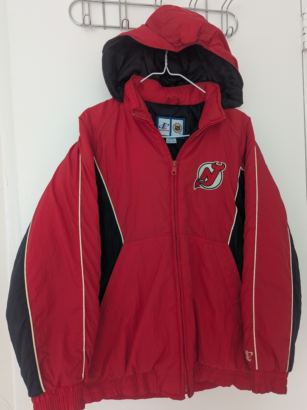 Vintage 90s New Jersey Devils NHL Youth L 14-16 Logo Athletic Jacket Red Black